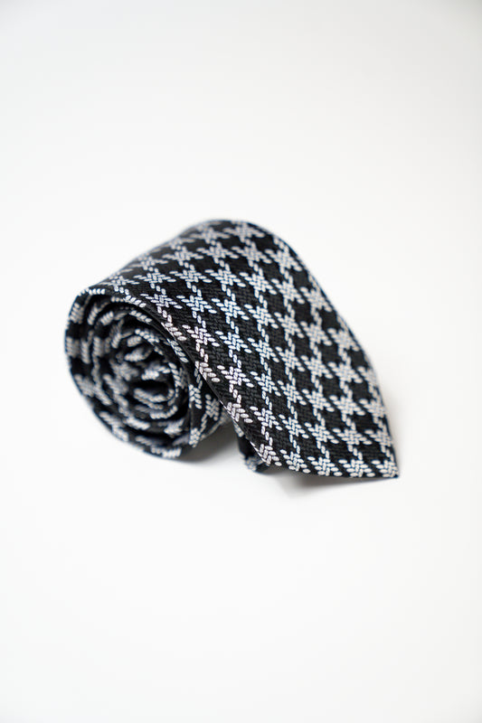 Textured Houndstooth Necktie With Pocket Square